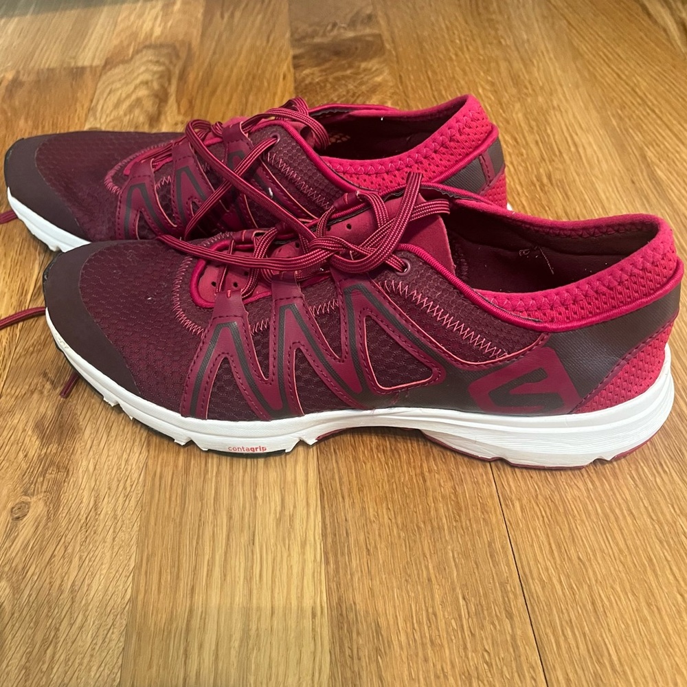 Salomon quick dry hiking shoes